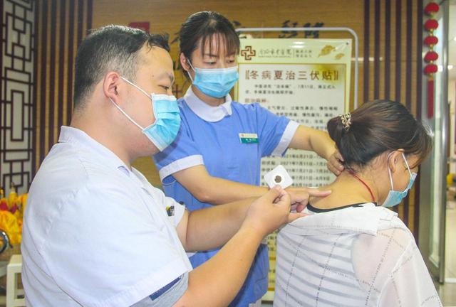 1、寶寶用三伏貼有用嗎？</p><p>為什么三伏貼不能給寶寶用？